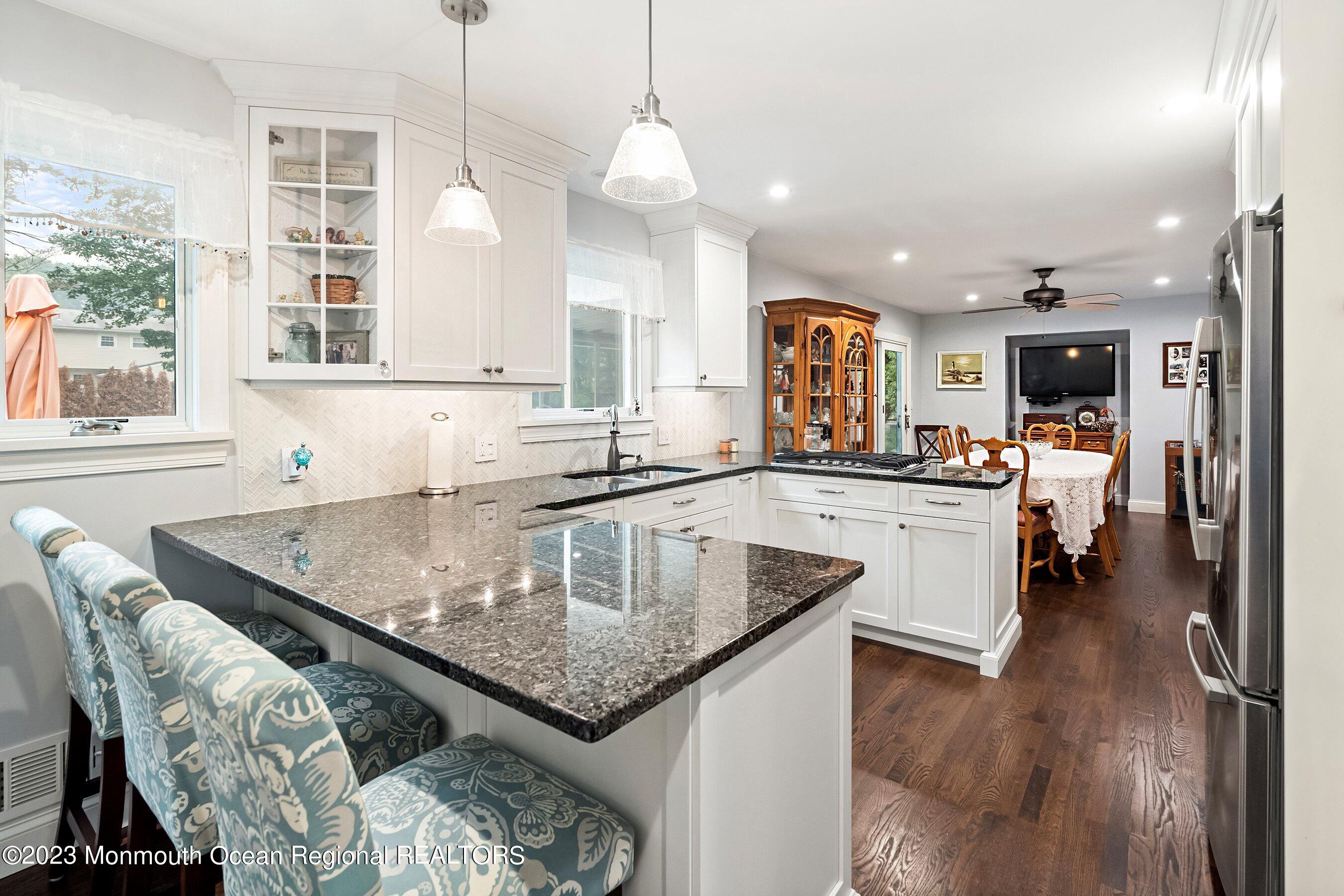 69 Newbury Road Howell, NJ 07731 - Photo 17 of 46 Kitchen 1E