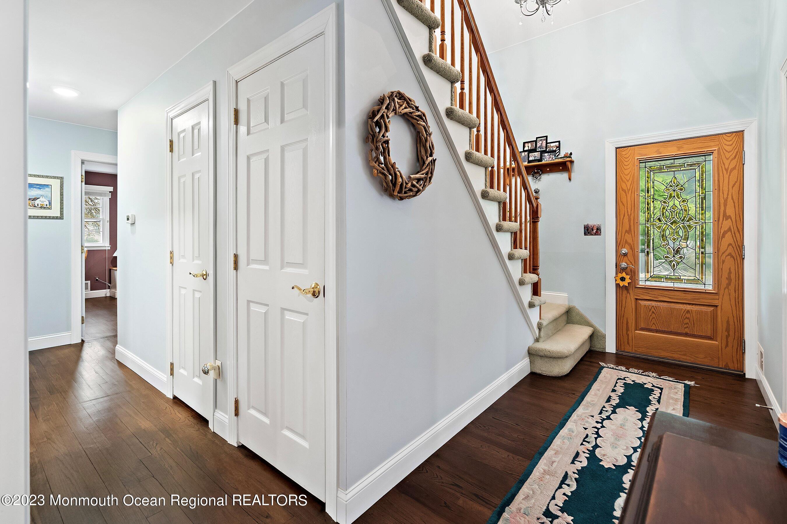 69 Newbury Road Howell, NJ 07731 - Photo 21 of 46 Foyer 1B
