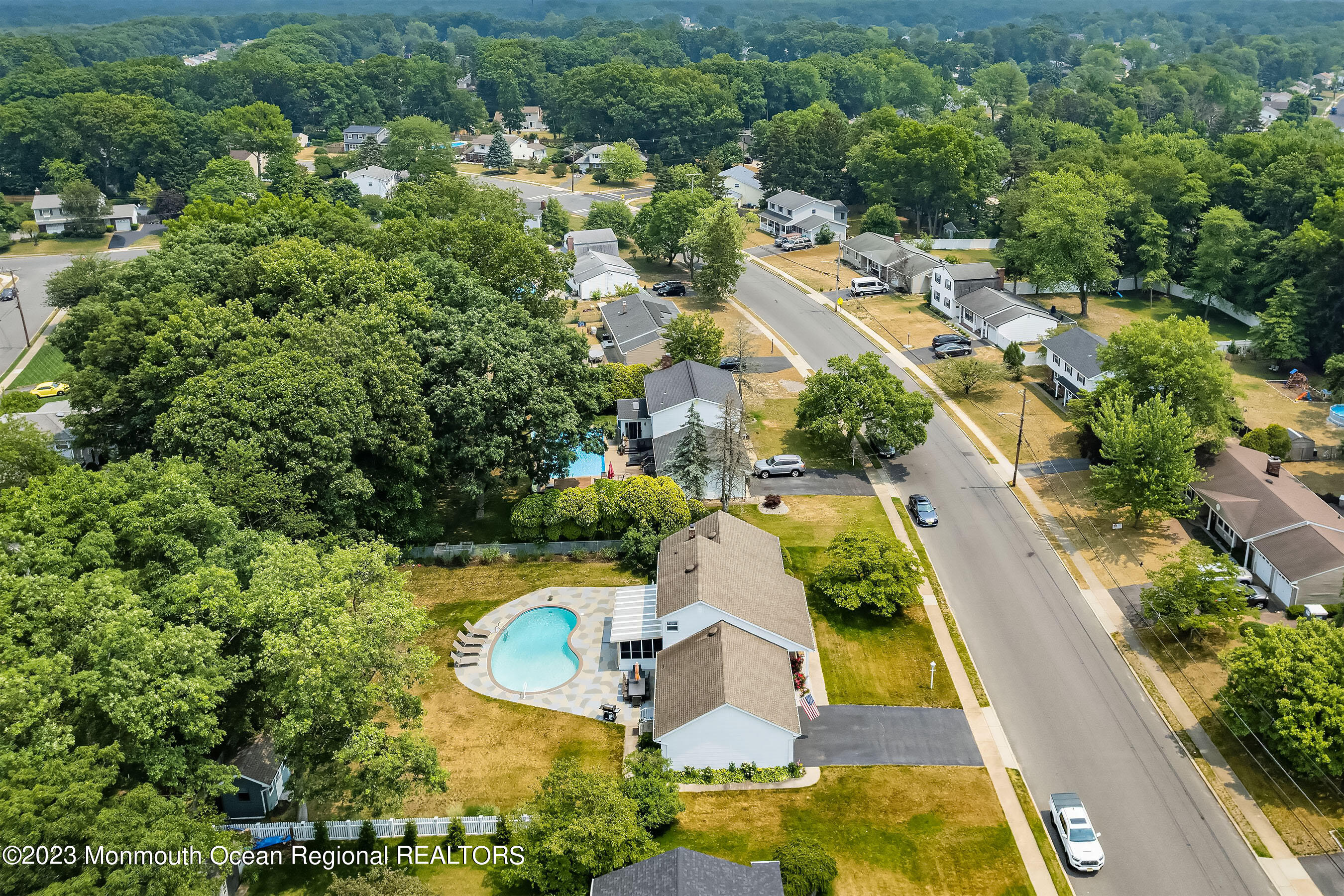 69 Newbury Road Howell, NJ 07731 - Photo 43 of 46 Side Left 1