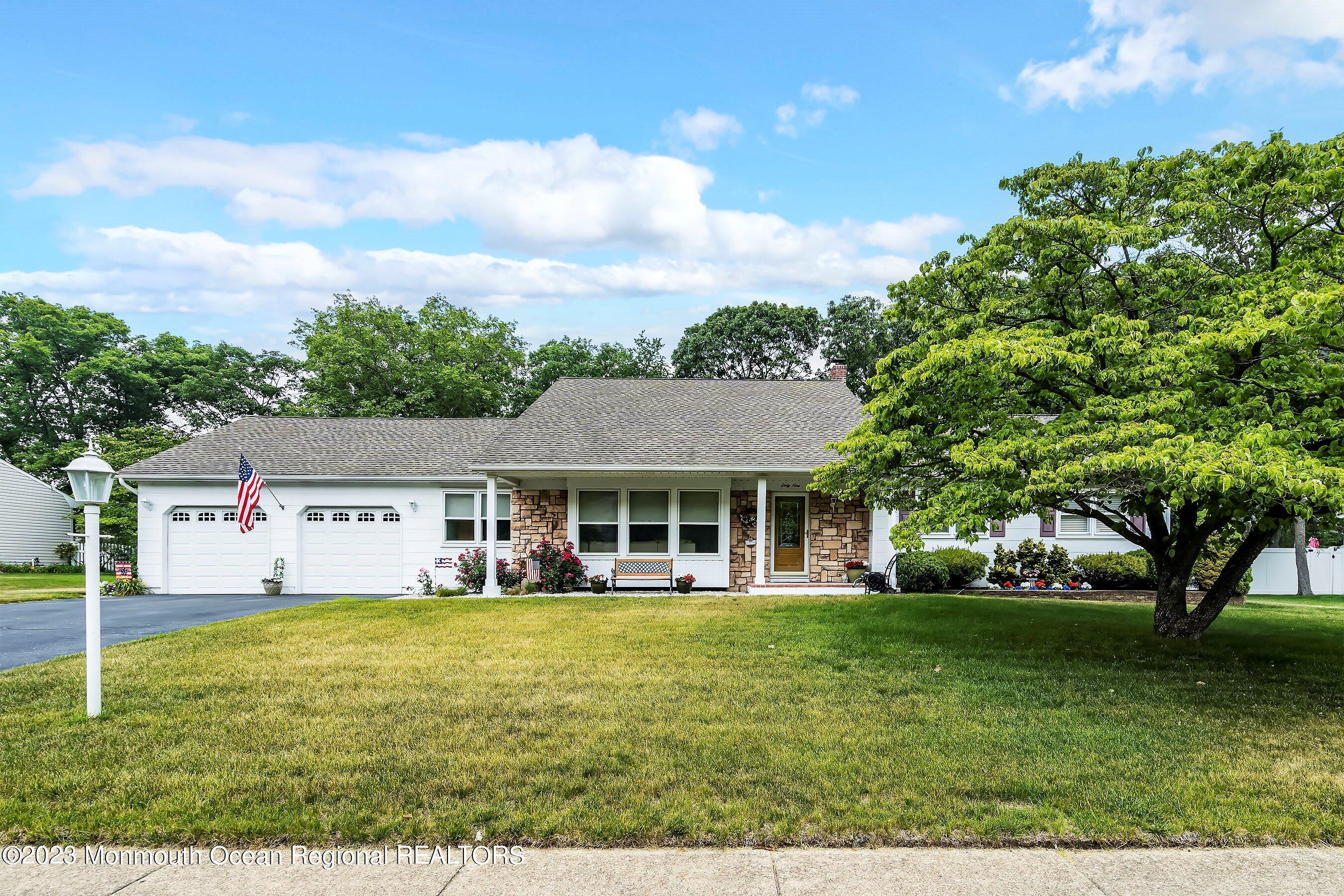 69 Newbury Road Howell, NJ 07731 - Photo 5 of 46 Front 2