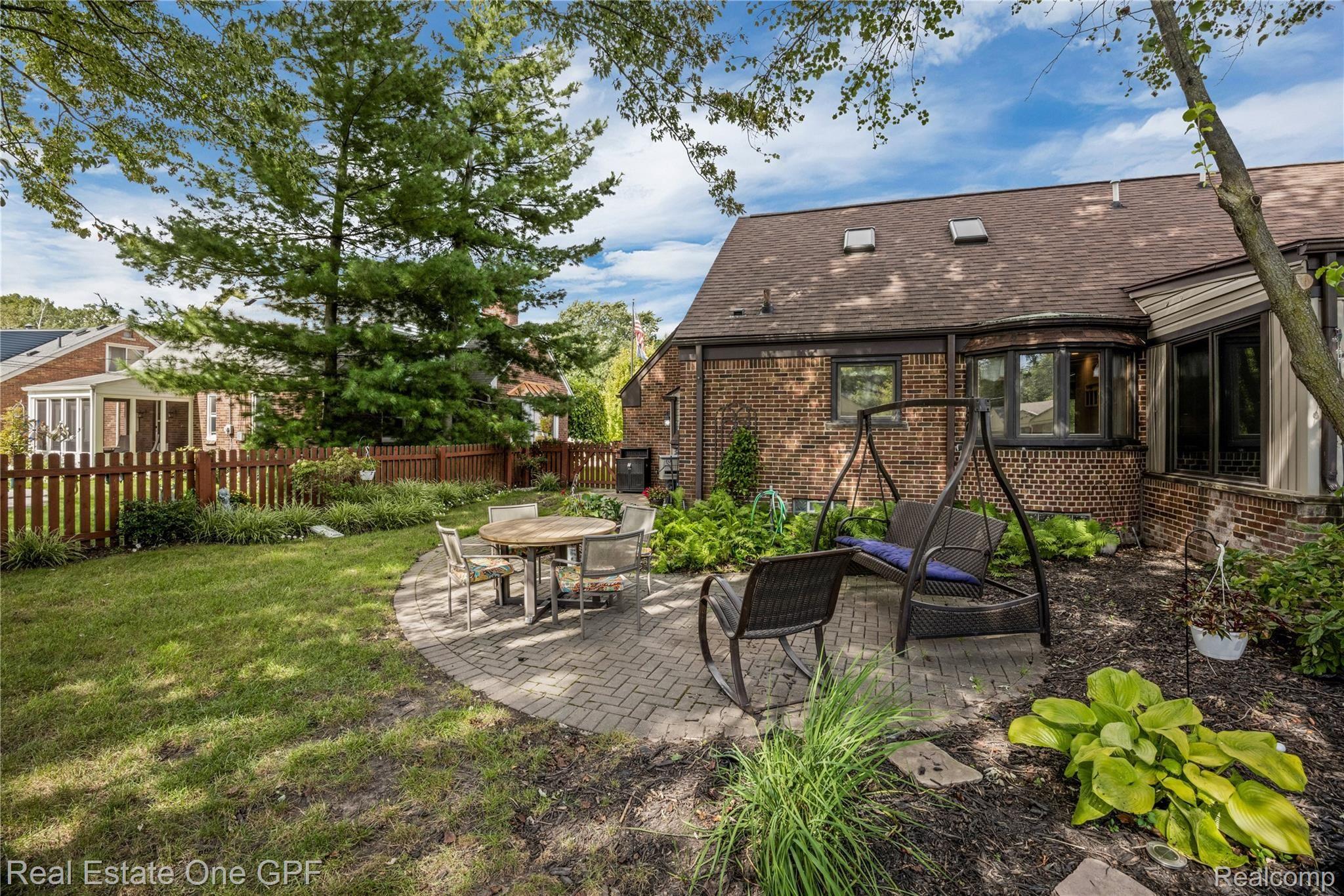 1499 North Renaud Road Grosse Pointe, MI 48236 - Photo 30 of 35 35-print-1499 North Renaud Road035.jpg