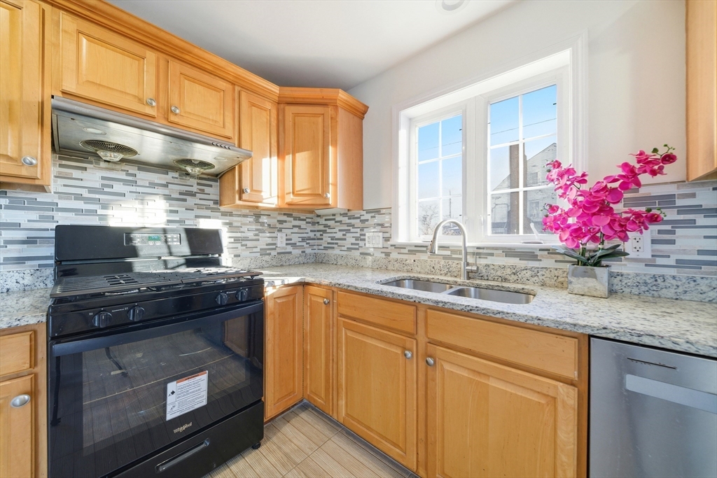 237 North Street, Unit A Weymouth, MA 02191 - Photo 9 of 22