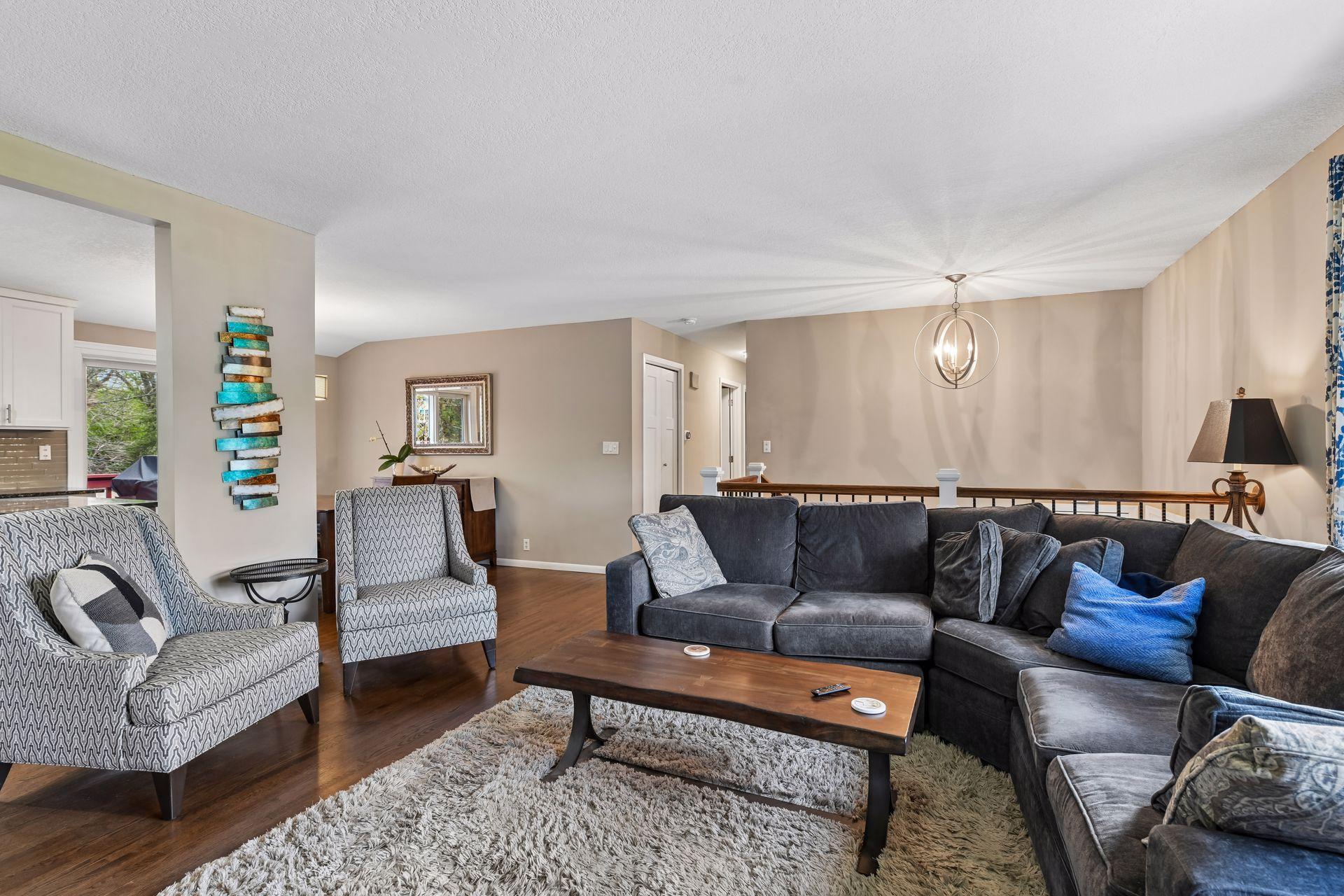 8317 Beard Road Bloomington, MN 55431 - Photo 11 of 46