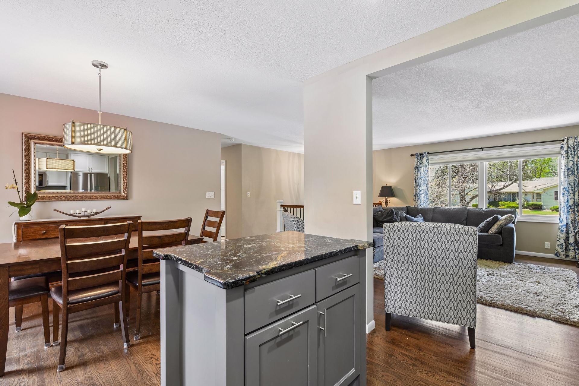 8317 Beard Road Bloomington, MN 55431 - Photo 14 of 46