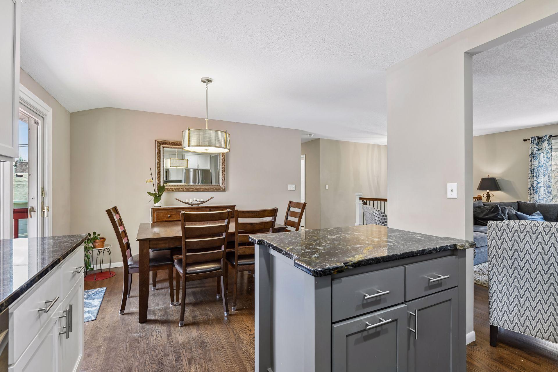 8317 Beard Road Bloomington, MN 55431 - Photo 15 of 46
