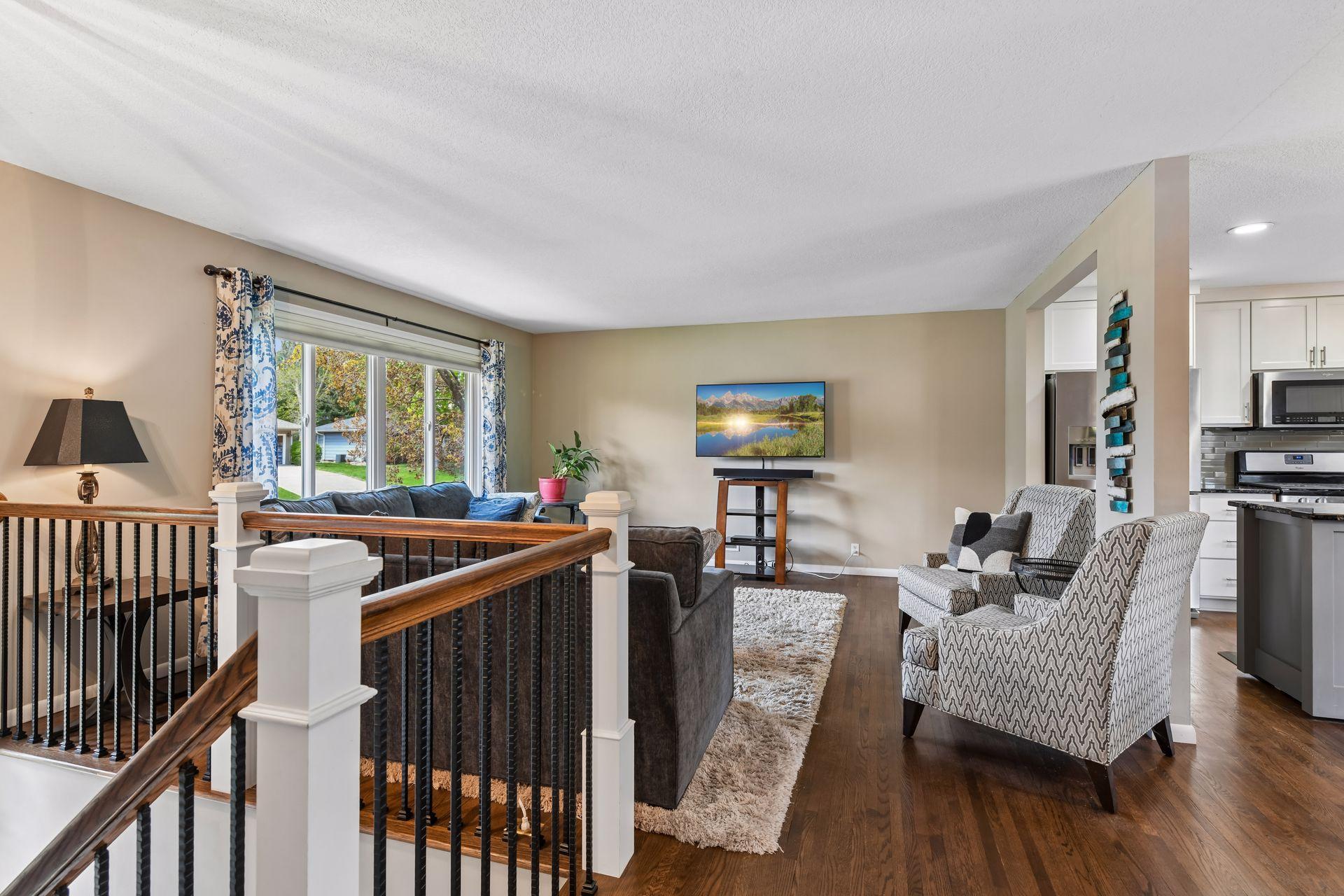 8317 Beard Road Bloomington, MN 55431 - Photo 6 of 46