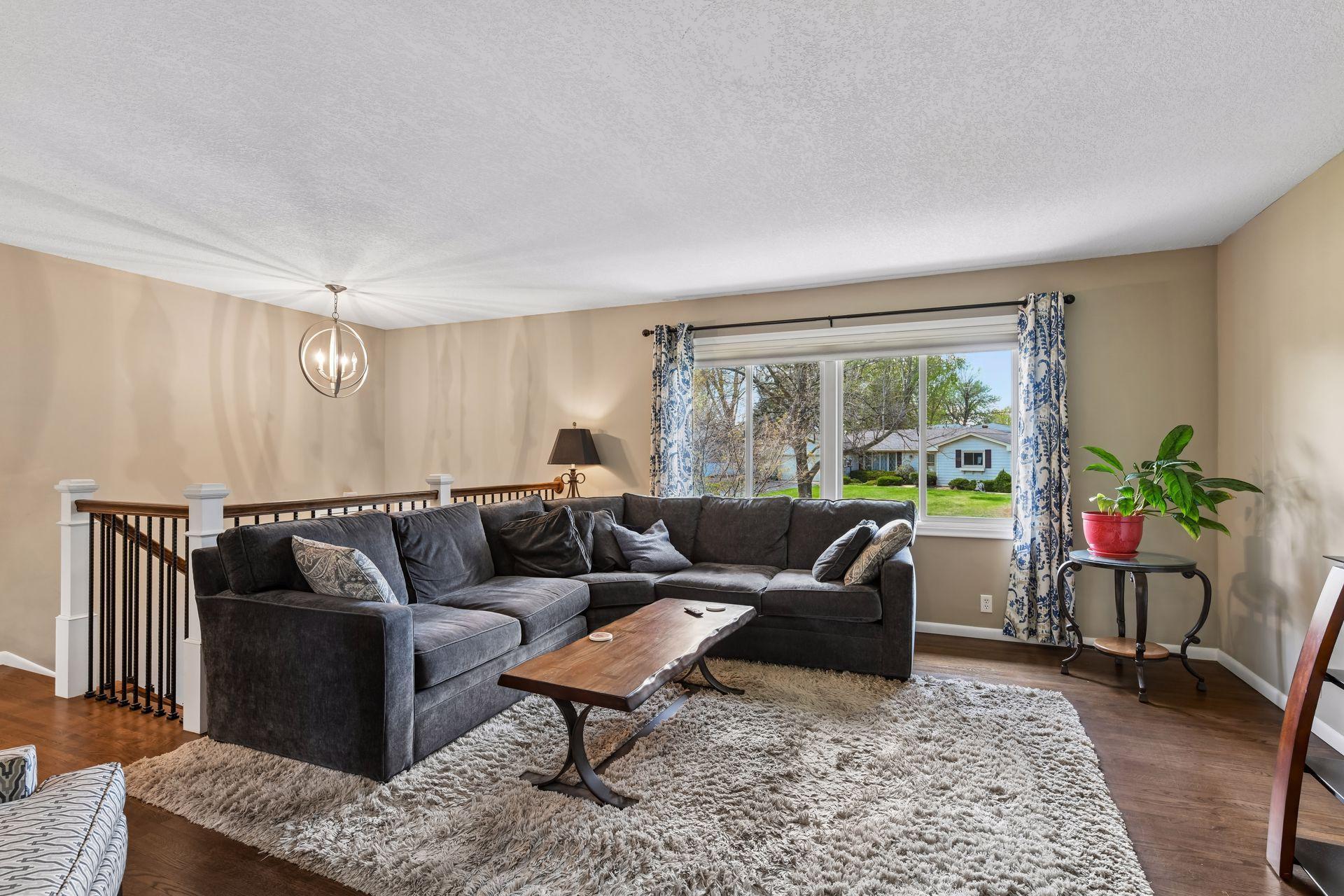 8317 Beard Road Bloomington, MN 55431 - Photo 9 of 46