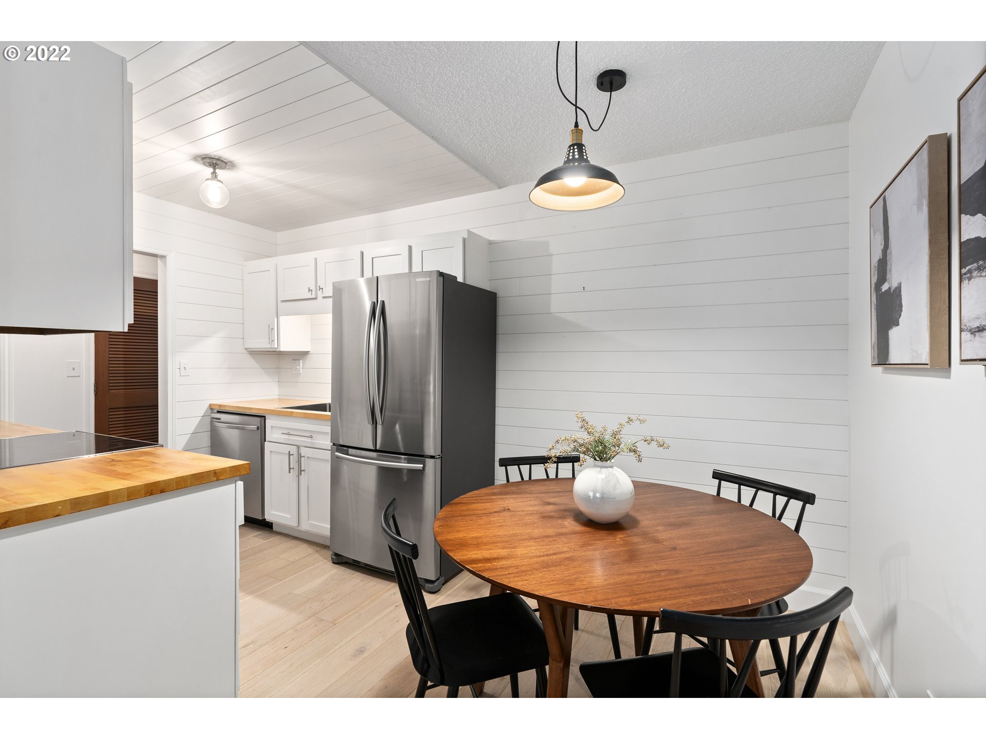 2021 Southwest Main Street, Unit 14 Portland, OR 97205 - Photo 11 of 24 Gallery Image 11