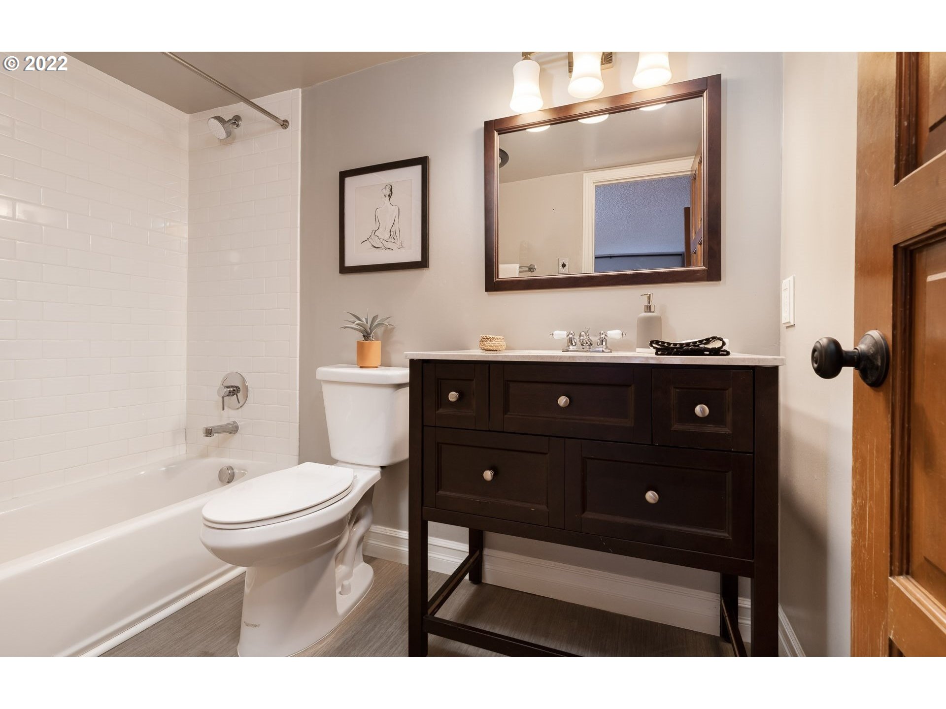 2021 Southwest Main Street, Unit 14 Portland, OR 97205 - Photo 14 of 24 Gallery Image 14
