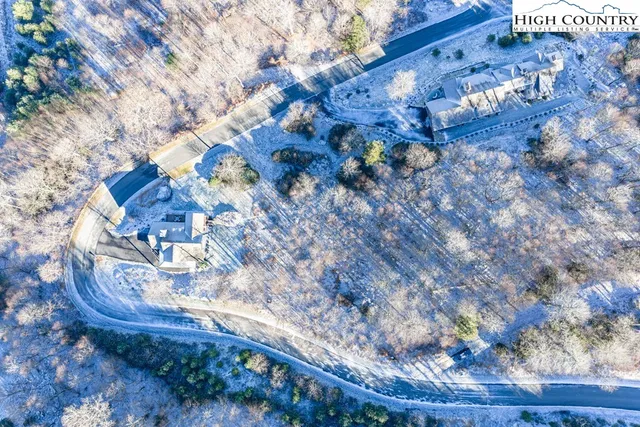 a view of outside area