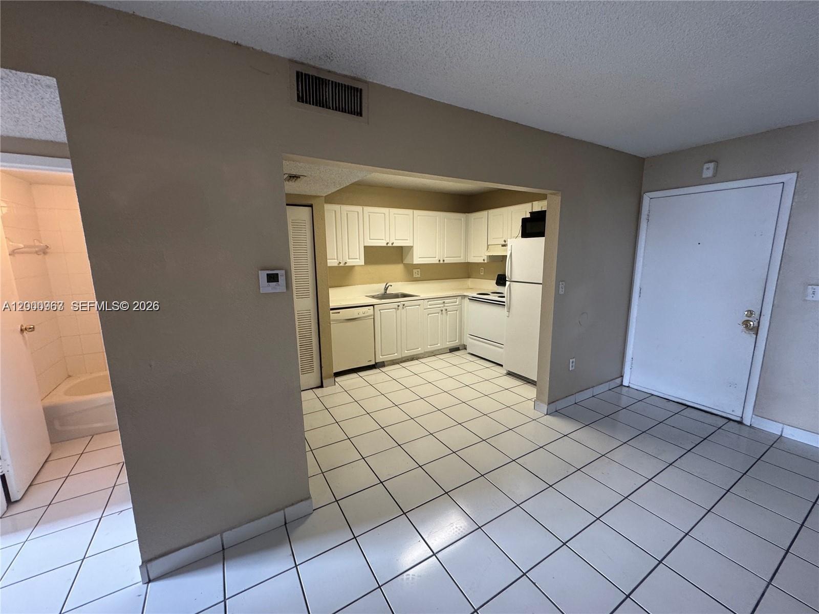 5100 Southwest 41st Street, Unit PH1 Pembroke Park, FL 33023 - Photo 1 of 4