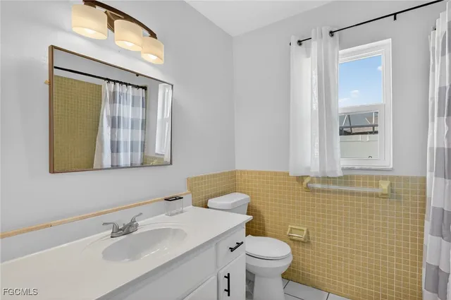 $339,000 | 918 Southeast 35th Street, Cape Coral, FL 33904