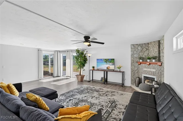 $339,000 | 918 Southeast 35th Street, Cape Coral, FL 33904