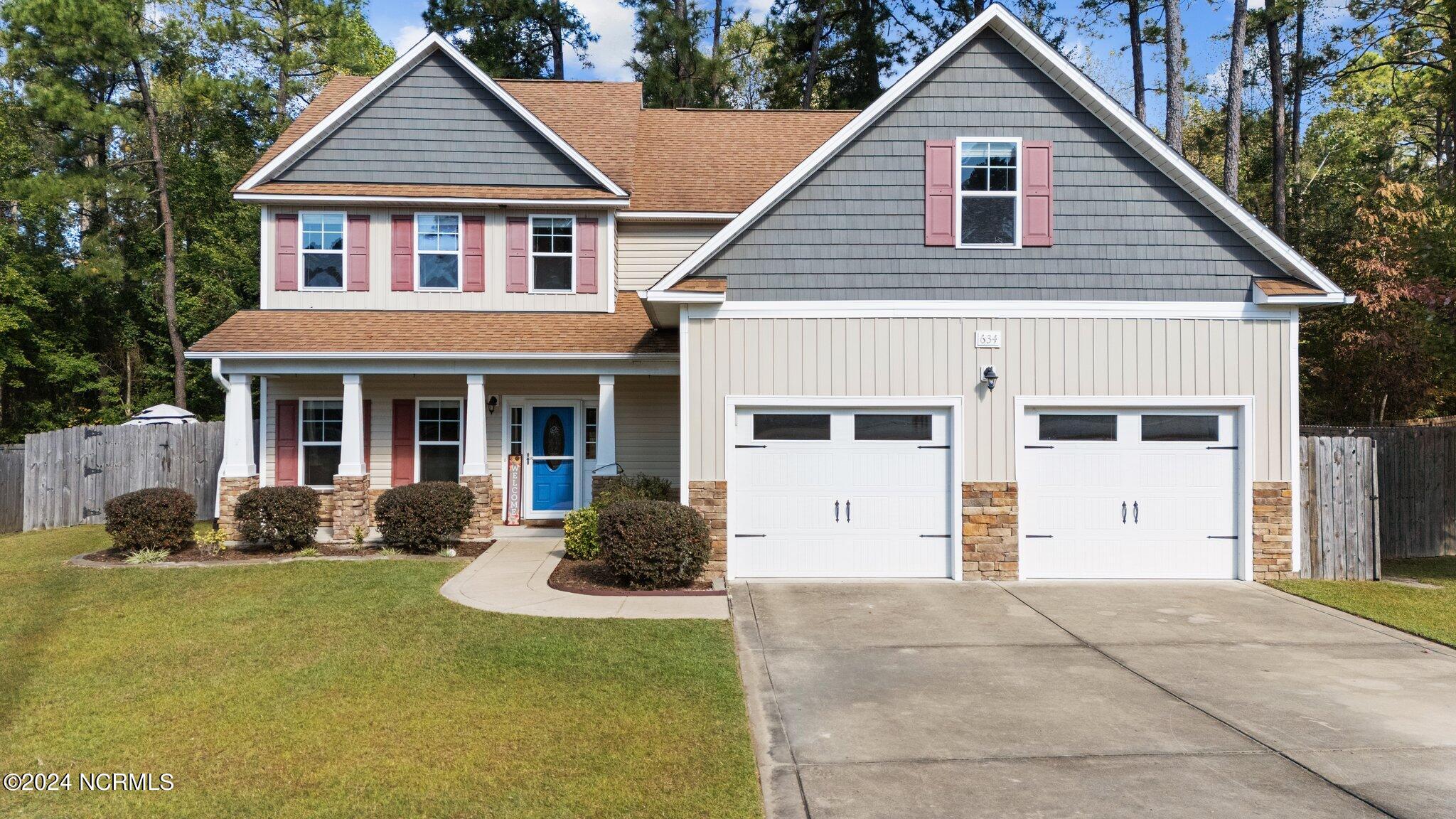 634 Longleaf Road Aberdeen, NC 28315 - Photo 1 of 52 Front of home