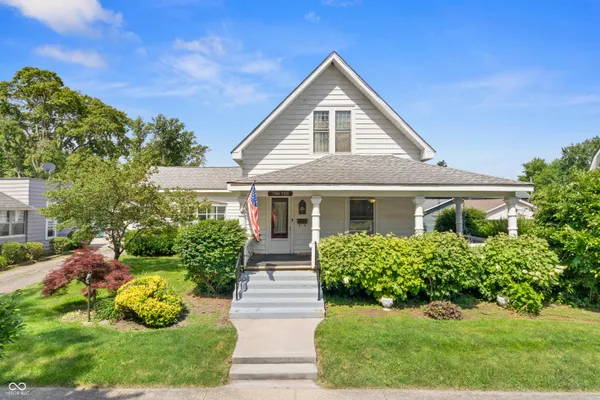 $349,500 | 210 West Street, Pendleton, IN 46064