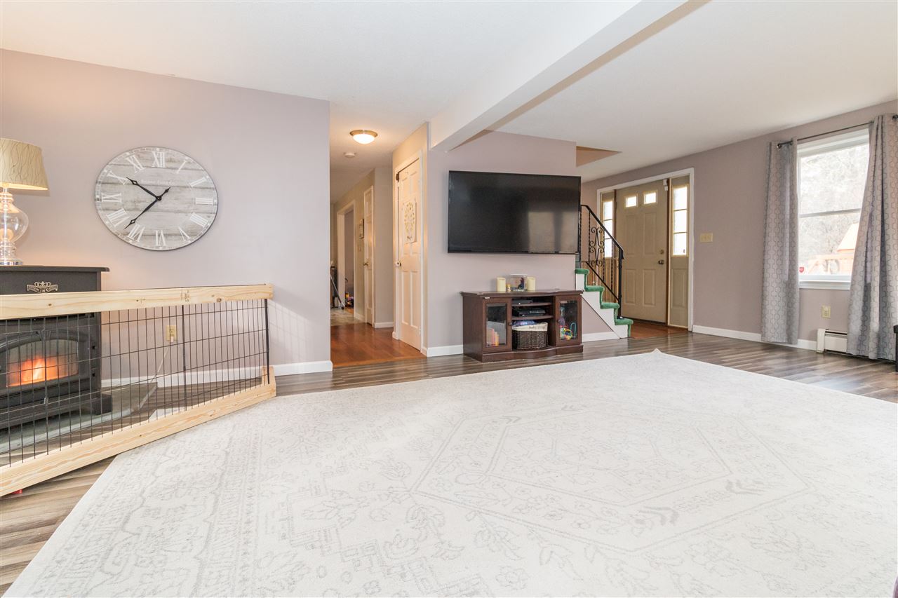 425 Lane Road Chester, NH 03036 - Photo 6 of 32 Gallery Image 6