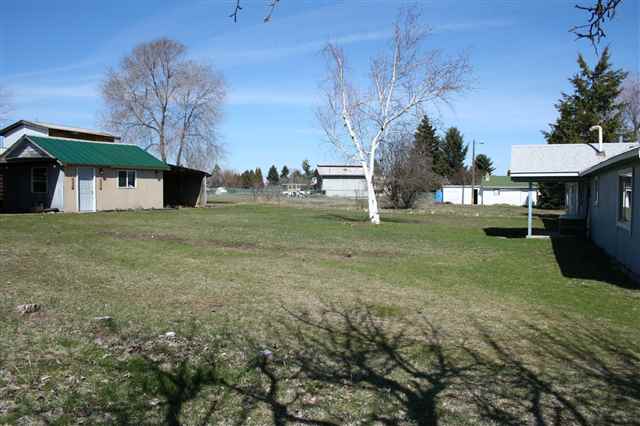 1424 South Progress Road Spokane Valley, WA 99037 - Photo 7 of 9
