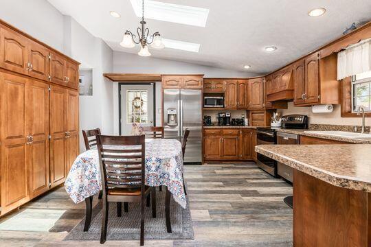 1677 Jackson Road Columbus, OH 43223 - Photo 12 of 48 Kitchen