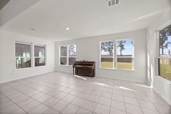 $2,950 | 25619 Cartington Lane, Katy, TX 77493