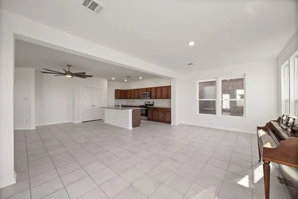 $2,950 | 25619 Cartington Lane, Katy, TX 77493