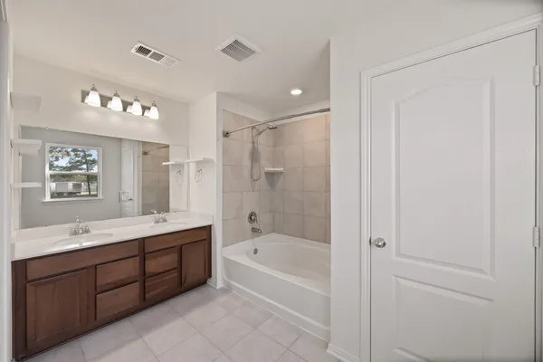 $2,950 | 25619 Cartington Lane, Katy, TX 77493