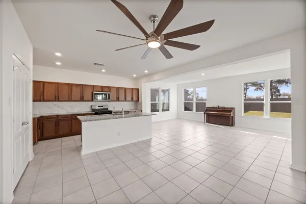 $2,950 | 25619 Cartington Lane, Katy, TX 77493