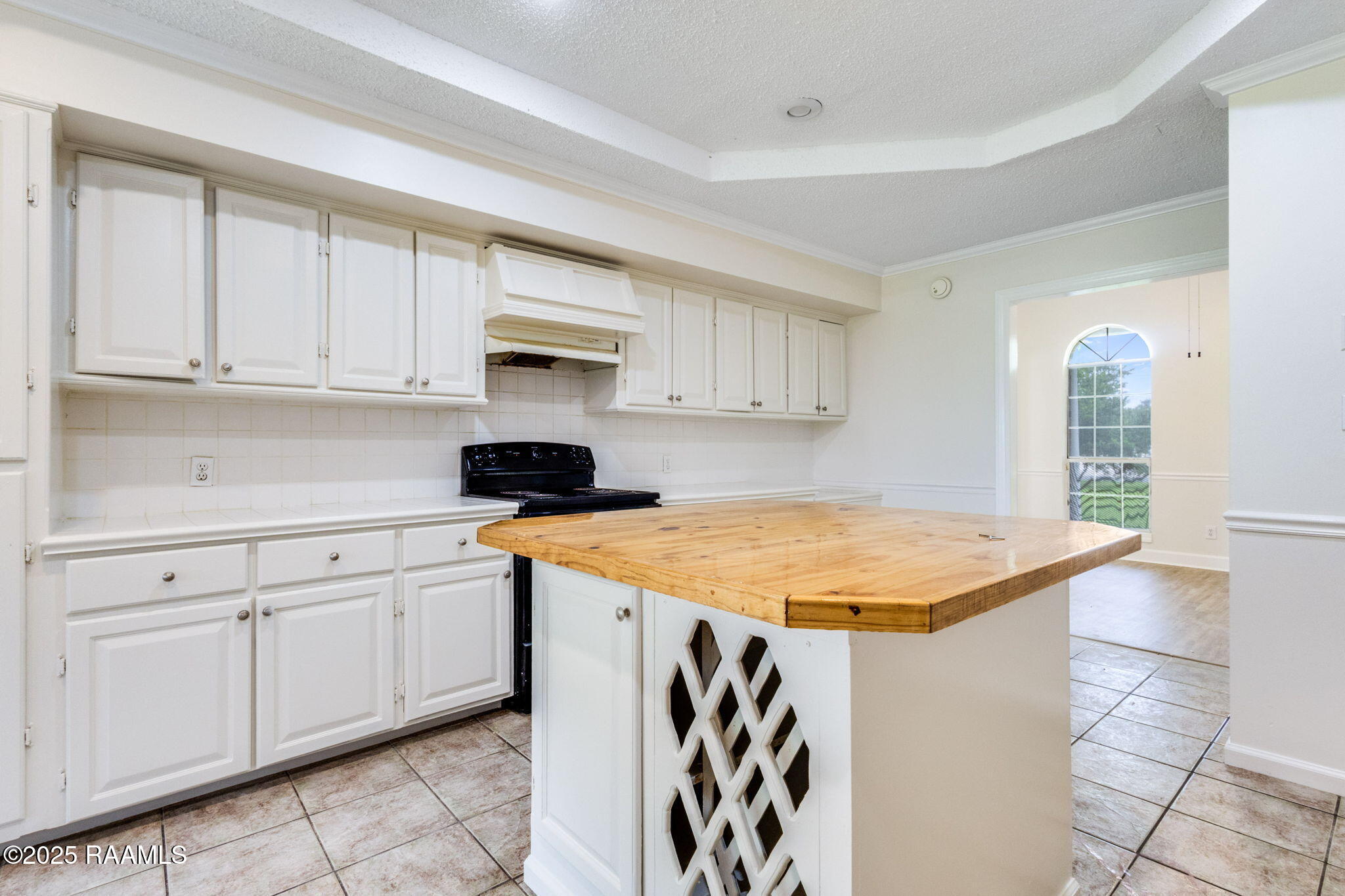 421 Plantation Road Opelousas, LA 70570 - Photo 6 of 22 17-web-or-mls-421 Plantation Rd-16