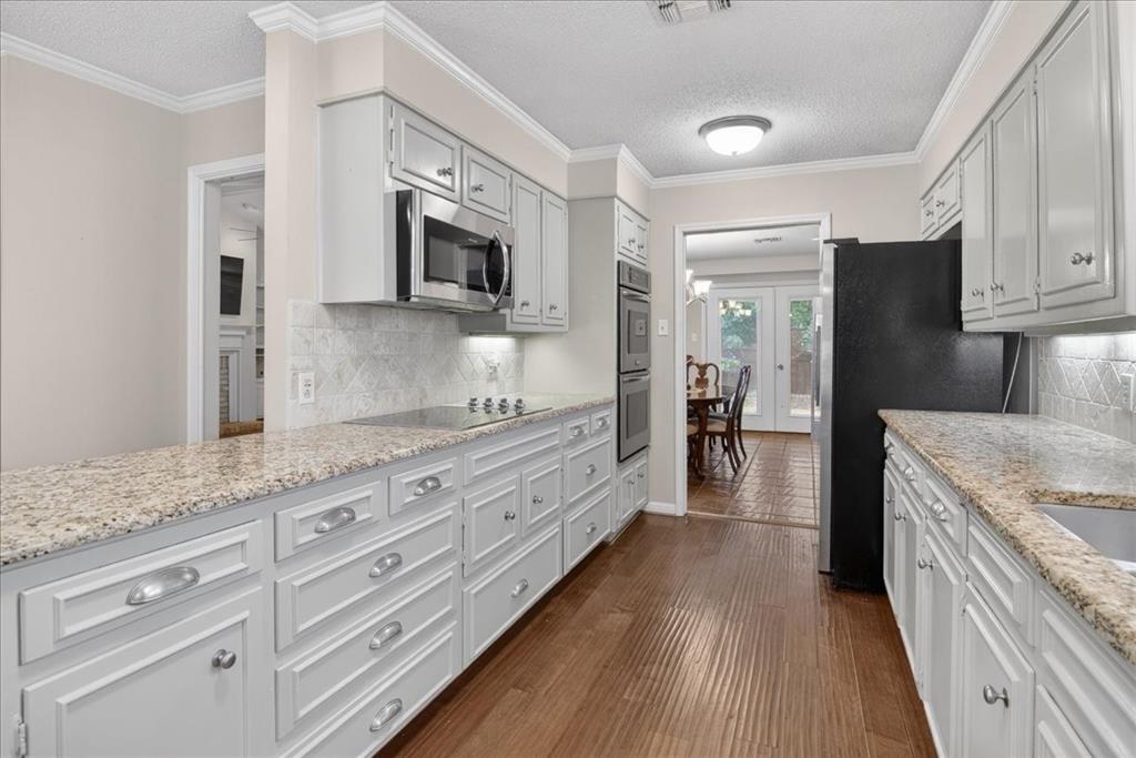 3909 Old Mill Road Waco, TX 76710 - Photo 16 of 37