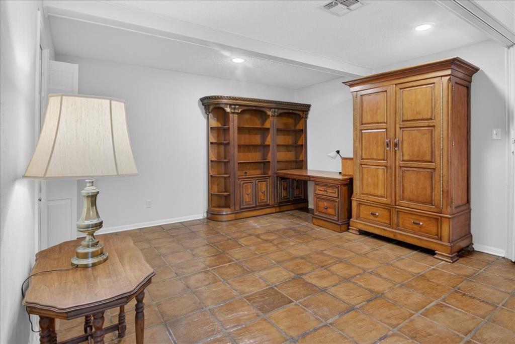 3909 Old Mill Road Waco, TX 76710 - Photo 20 of 37