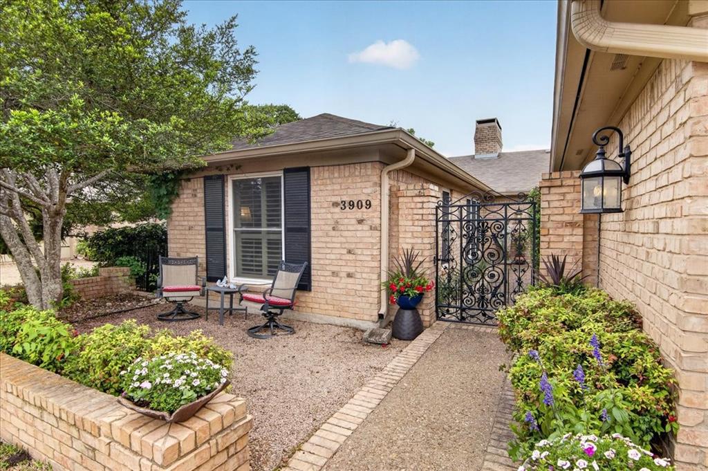 3909 Old Mill Road Waco, TX 76710 - Photo 4 of 37