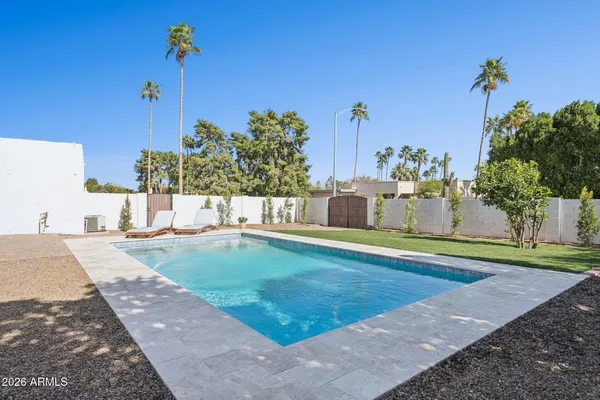 $1,145,000 | 11049 North 44th Street, Phoenix, AZ 85028