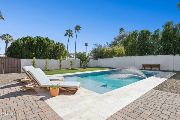 $1,145,000 | 11049 North 44th Street, Phoenix, AZ 85028