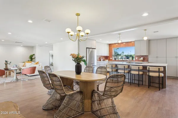 $1,145,000 | 11049 North 44th Street, Phoenix, AZ 85028