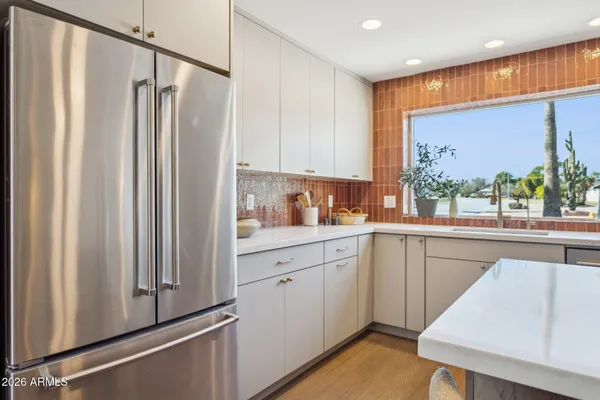 $1,145,000 | 11049 North 44th Street, Phoenix, AZ 85028