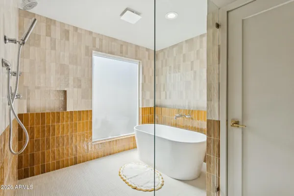 $1,145,000 | 11049 North 44th Street, Phoenix, AZ 85028