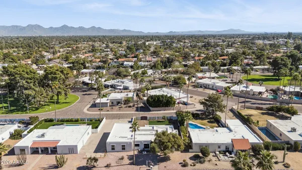 $1,145,000 | 11049 North 44th Street, Phoenix, AZ 85028