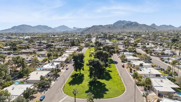 $1,145,000 | 11049 North 44th Street, Phoenix, AZ 85028