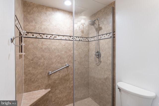 $450,000 | 800 South St Asaph Street, Unit 402, Alexandria, VA 22314