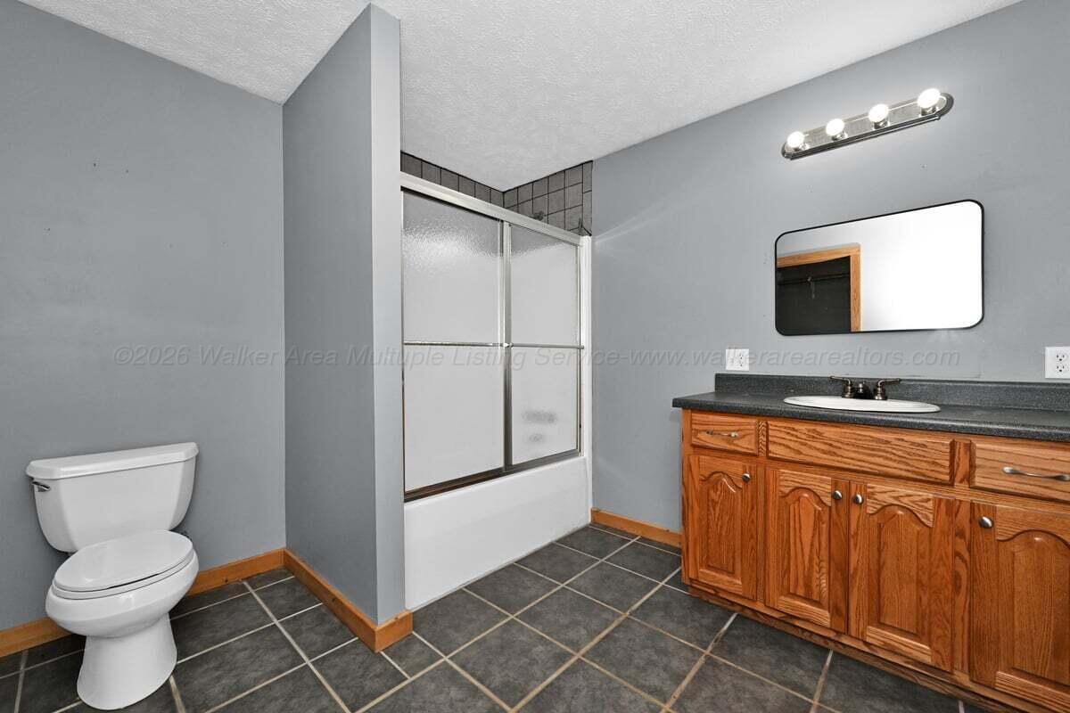 196 County Road 3706 Addison, AL 35540 - Photo 21 of 49 2nd Full Bath