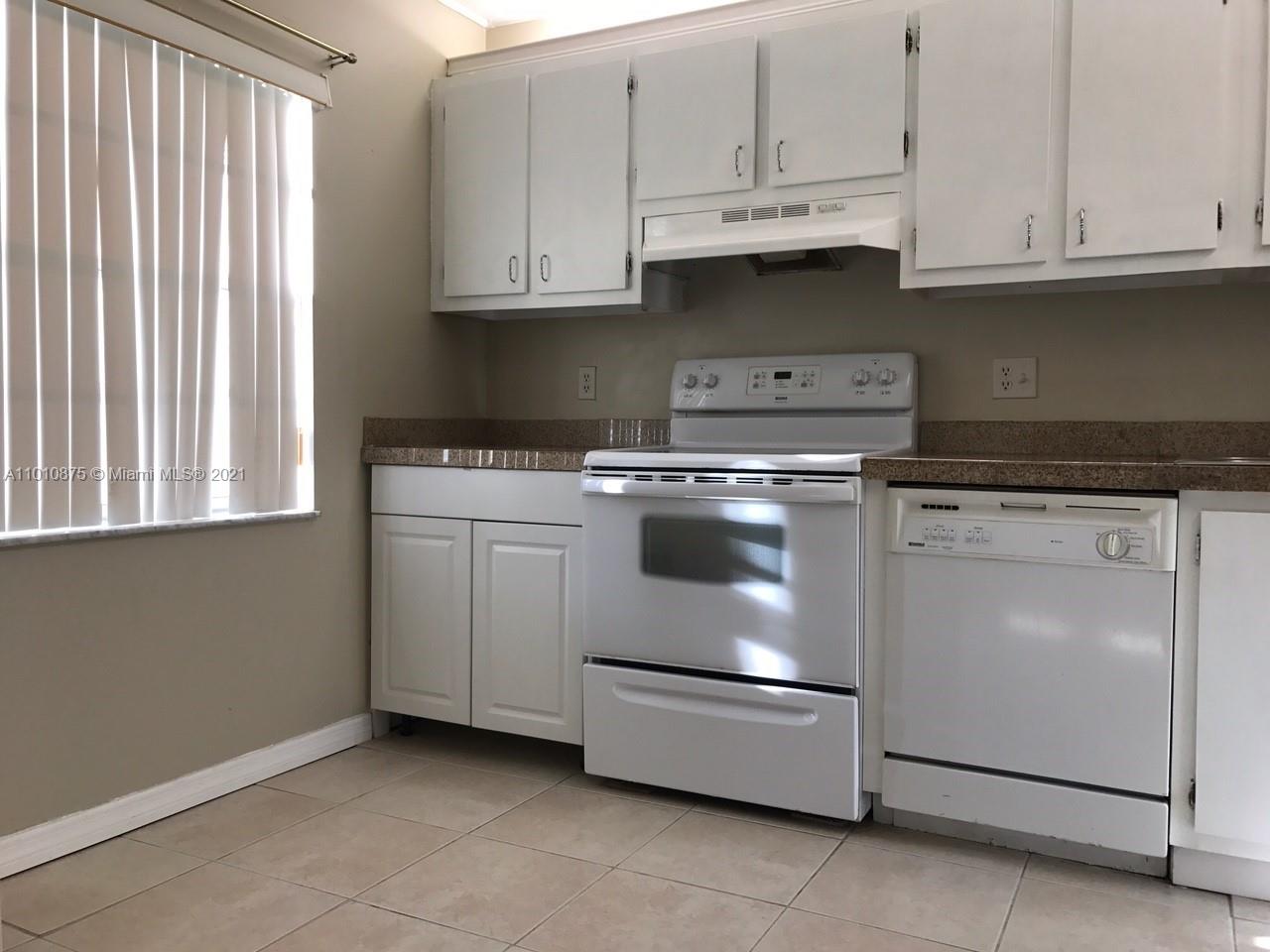 21820 Cypress Circle, Unit 25A Boca Raton, FL 33433 - Photo 2 of 14