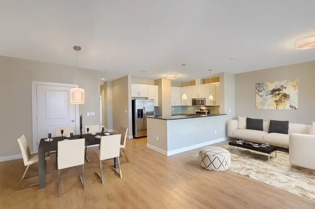 $5,300 | 33 Rogers Street, Unit T29, Cambridge, MA 02142