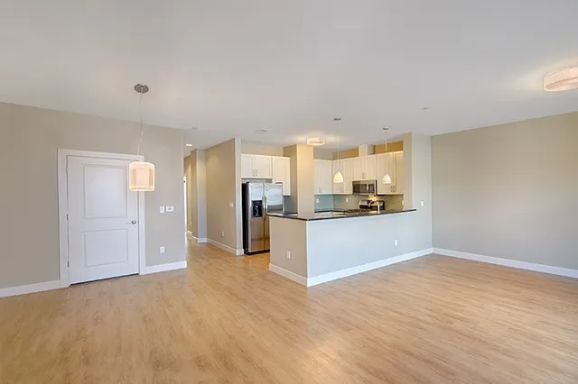 $5,300 | 33 Rogers Street, Unit T29, Cambridge, MA 02142