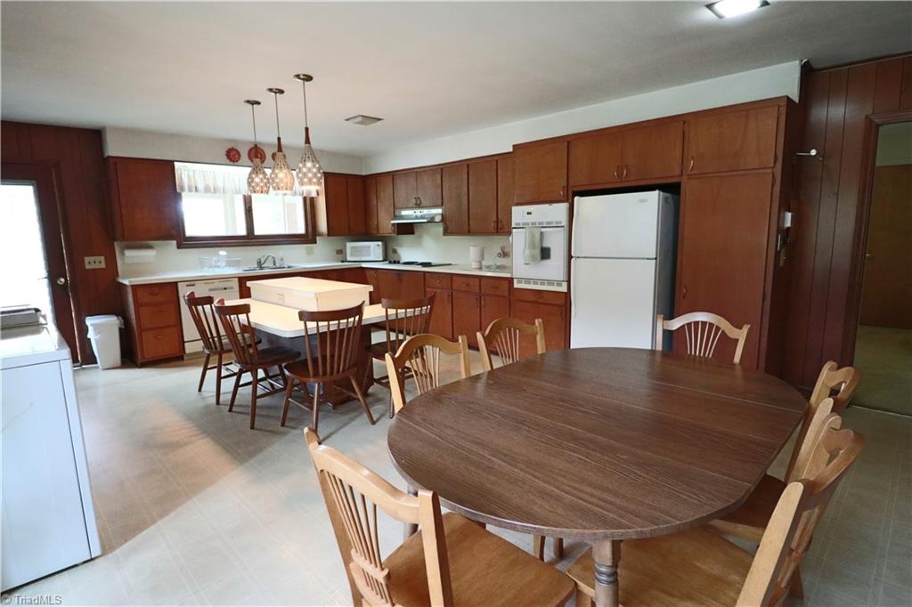 3365 Wallburg-High Point Road High Point, NC 27265 - Photo 8 of 22 Gallery Image 8