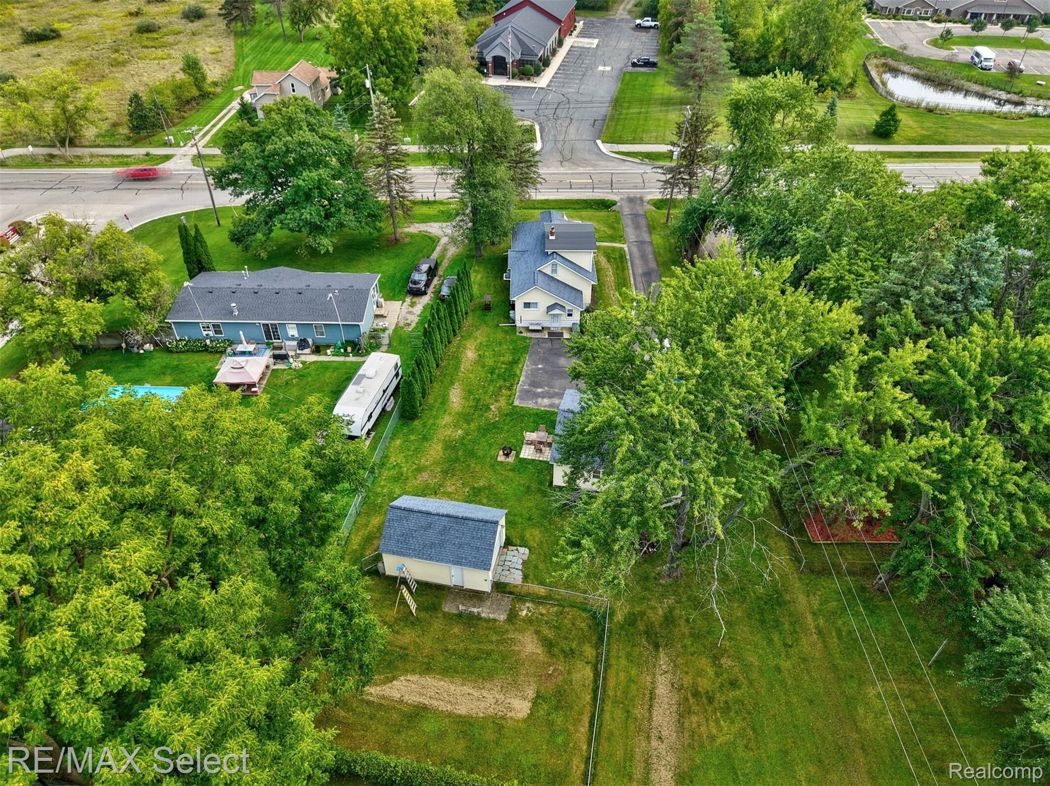 10267 Lapeer Road Davison, MI 48423 - Photo 12 of 41 10267 Lapeer Rd 19.jpg