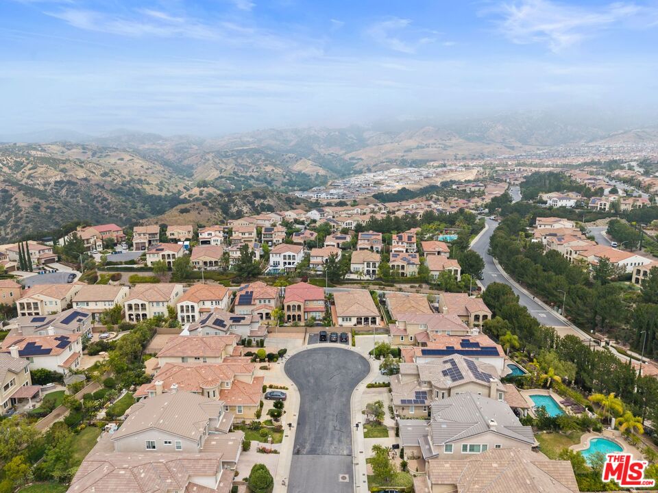 11564 Apulia Court Porter Ranch, CA 91326 - Photo 48 of 52