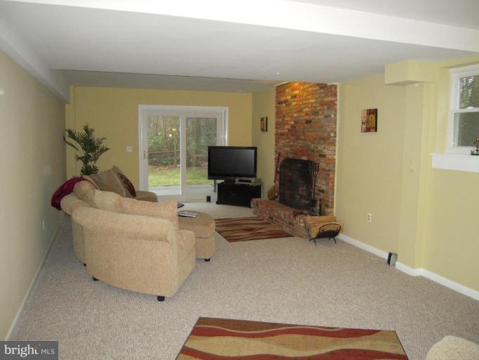 1022 Old Bay Ridge Road Annapolis, MD 21403 - Photo 20 of 30 Family Room #2