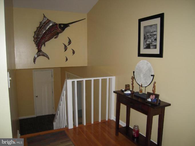 1022 Old Bay Ridge Road Annapolis, MD 21403 - Photo 23 of 30 Hallway