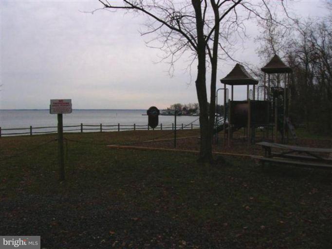 1022 Old Bay Ridge Road Annapolis, MD 21403 - Photo 28 of 30 Community Amenities 2