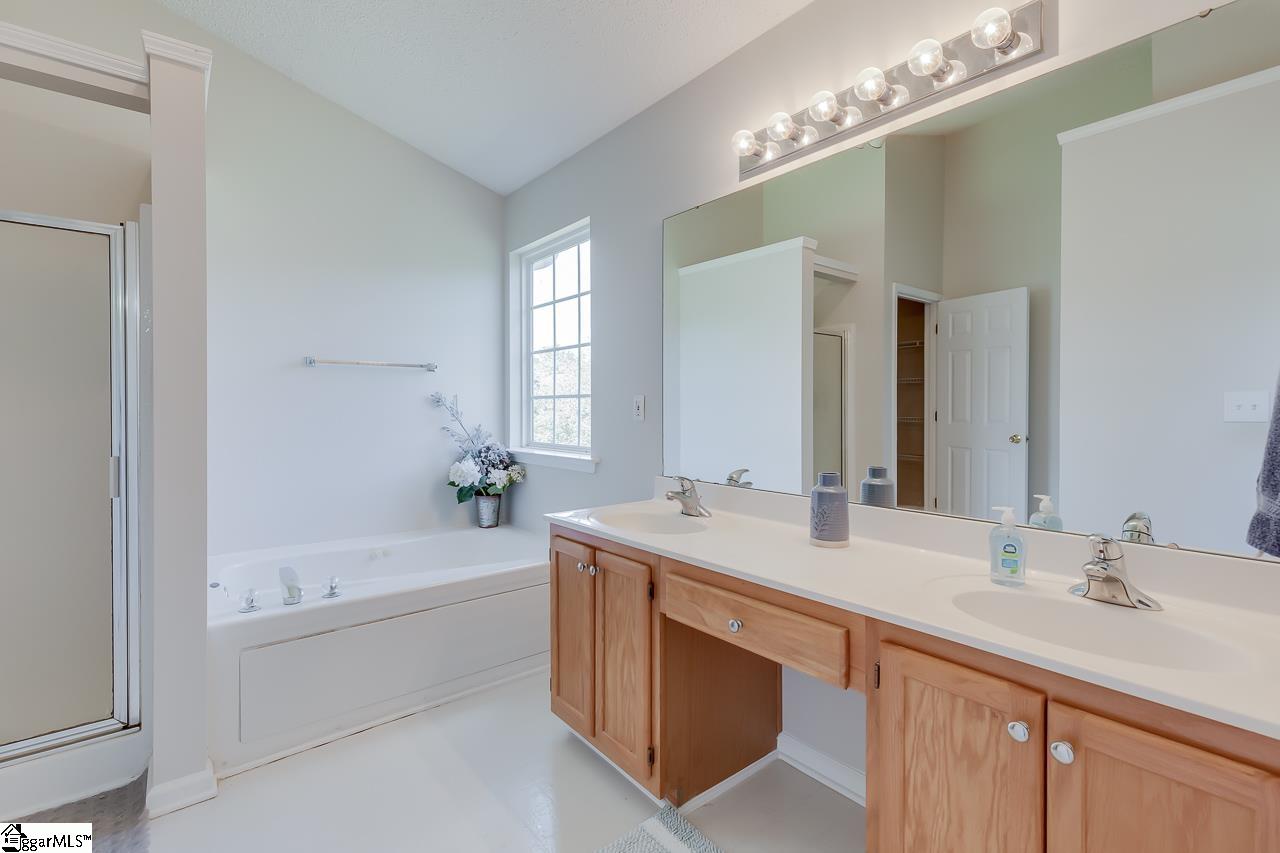 106 Summer Hill Road Simpsonville, SC 29681 - Photo 18 of 25 Gallery Image 18