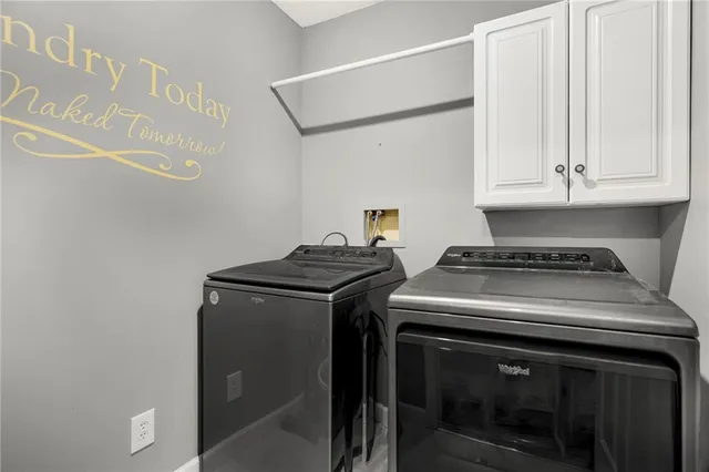 $480,000 | 5625 Meadow View Drive, Shawnee, KS 66226